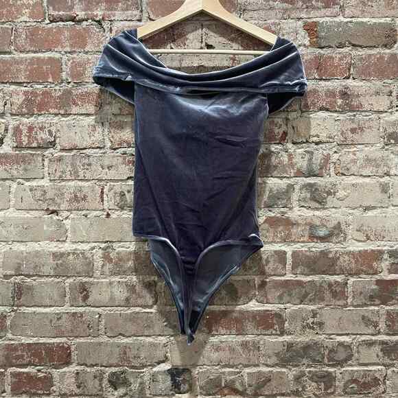 NEW ALIX NYC Grove Twisted Velvet Bodysuit in Pewter Grey - Picture 6 of 8